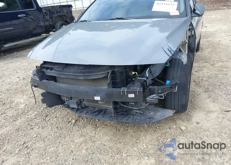 2021 Hyundai Elantra Sel z USA, uszkodzony, nr VIN KMHLS4AG0MU130977